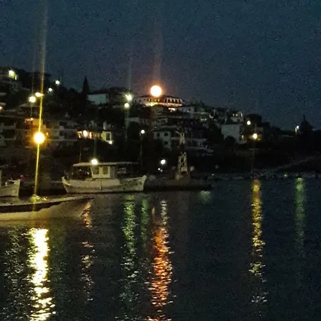 Cute With Romantic View דירה פירגדיקיה